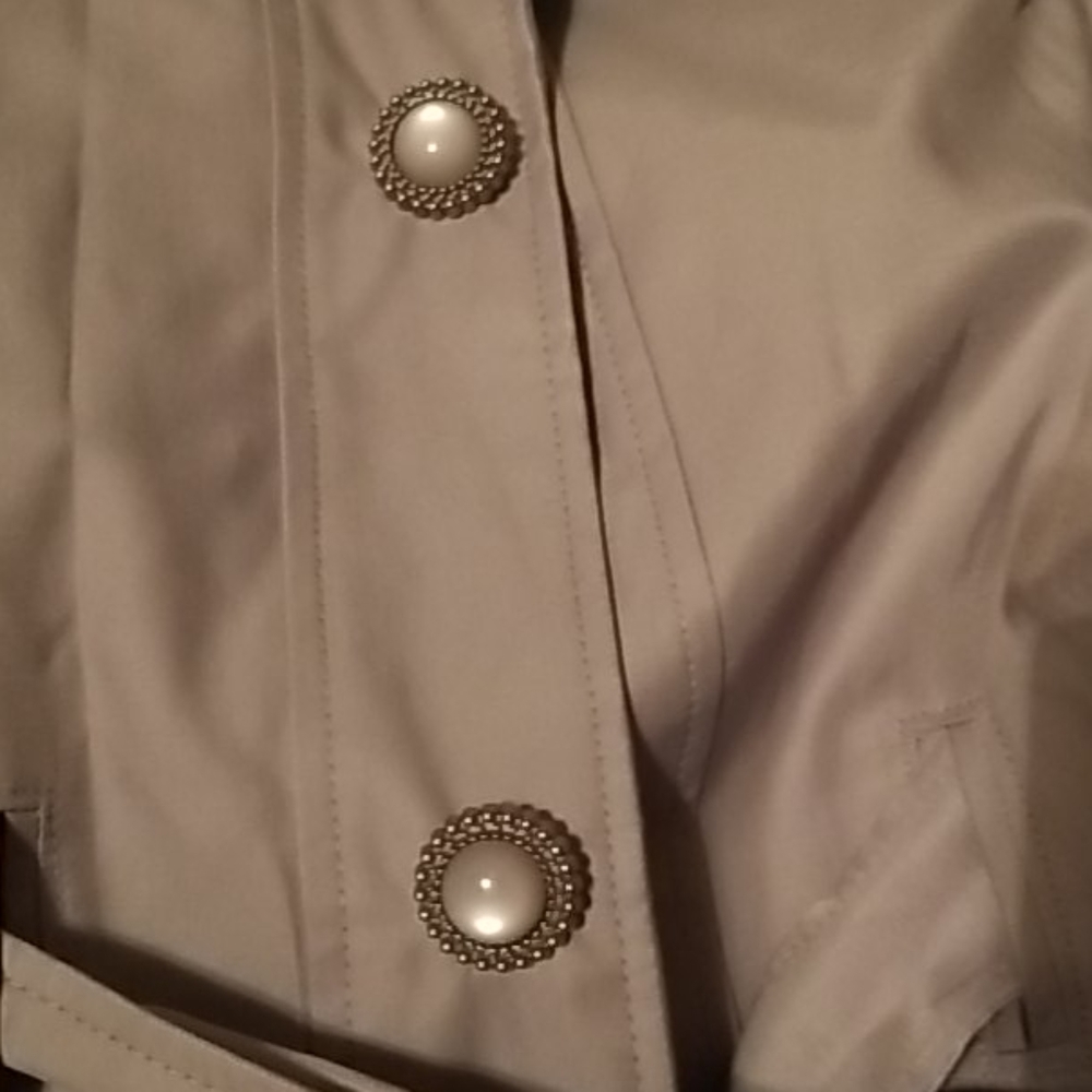 Jacket - Picture 3 of 9